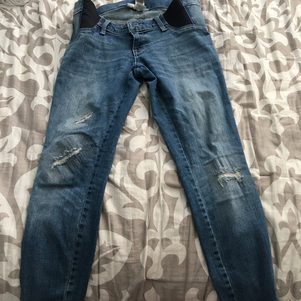 **SOLD** Maternity jeans