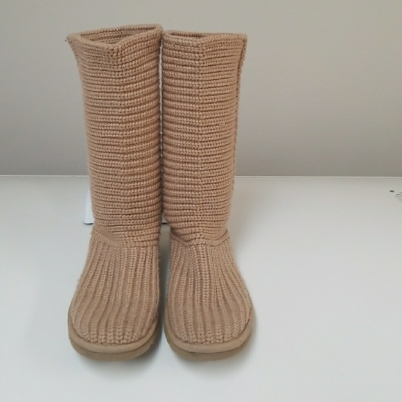 UGG Shoes - UGG tan boots. Authentic! Size 5