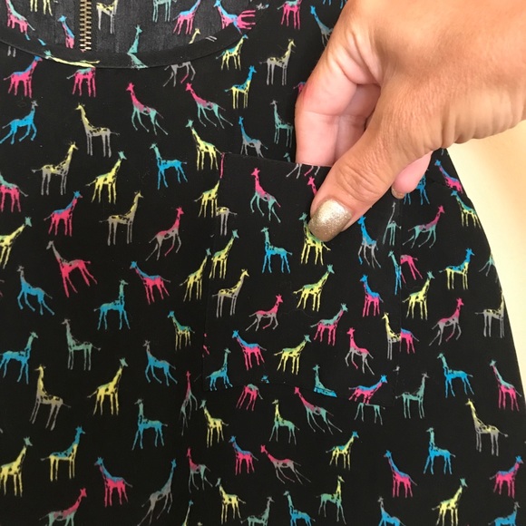 💬WHAT? NEON GIRAFFES? YES AND SUPER CUTE💬 - Picture 4 of 5