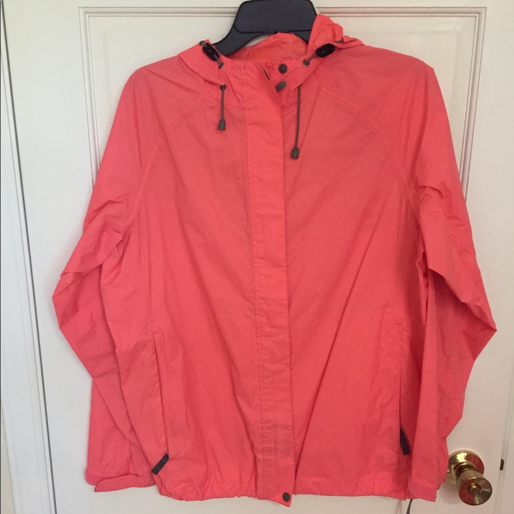 Women's rain jacket