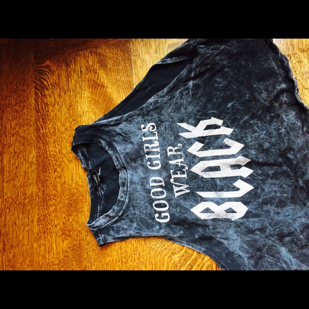 Good girls wear black cropped t