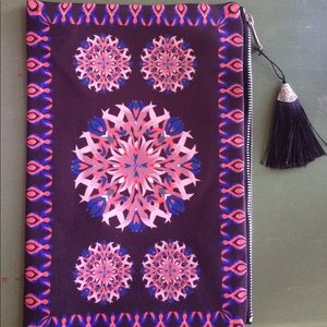 New Perfect Patterned zip up clutch with tassel!