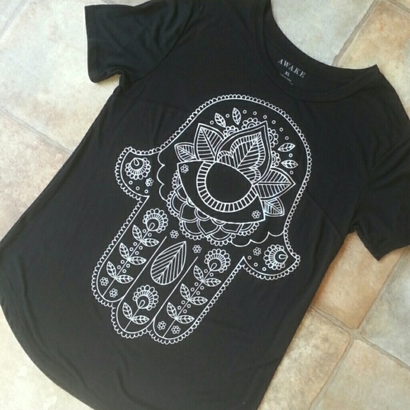 AWAKE Tops - HAMSA Curved Hem Tee
