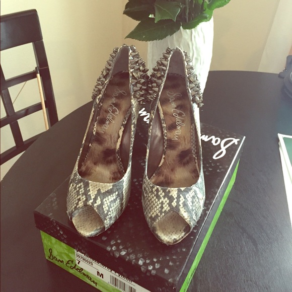 Sam Edelman Iorissa Grey Python studded peep toe - Picture 1 of 4