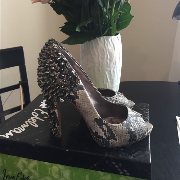 Sam Edelman Iorissa Grey Python studded peep toe - Picture 4 of 4