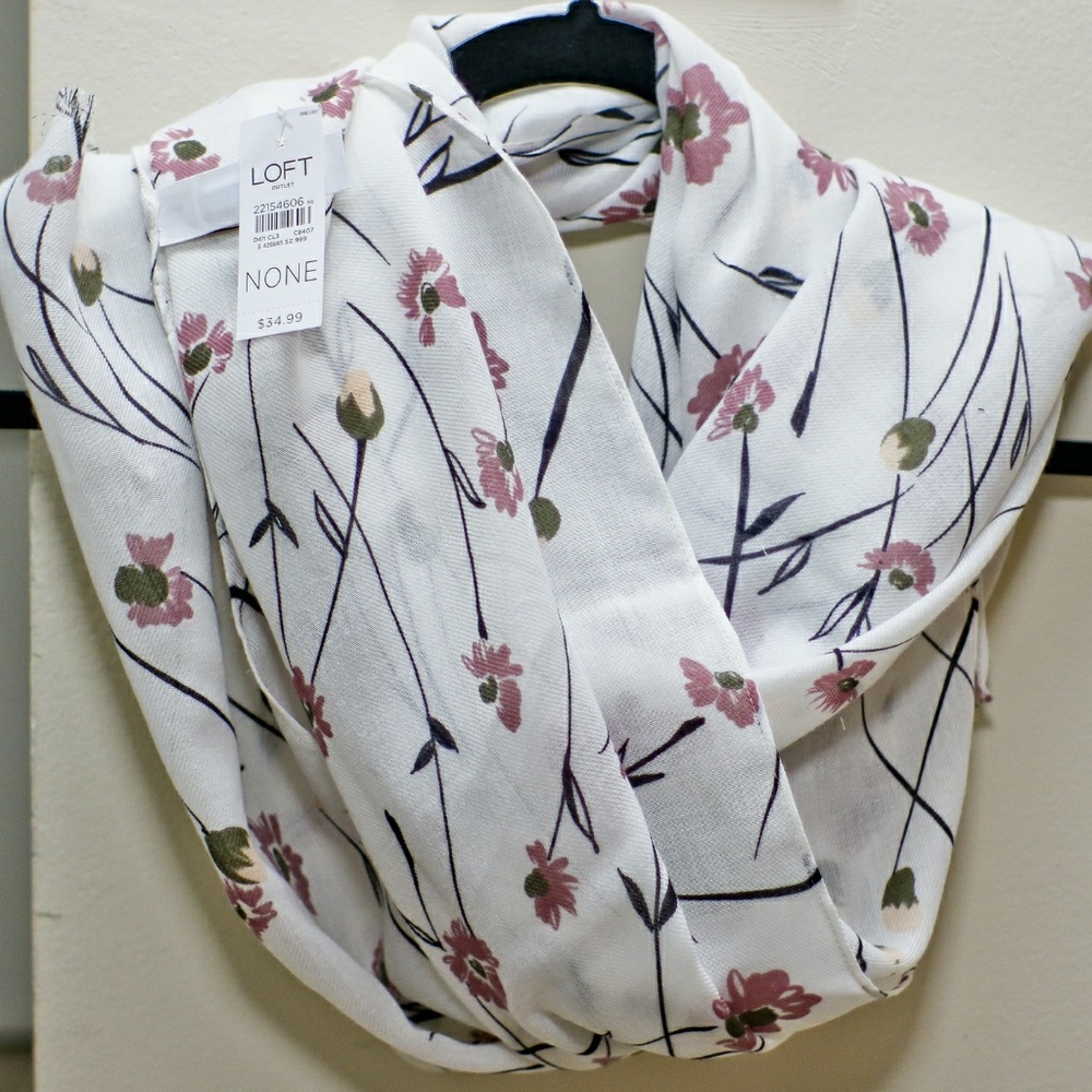 Loft by Ann Taylor scarf