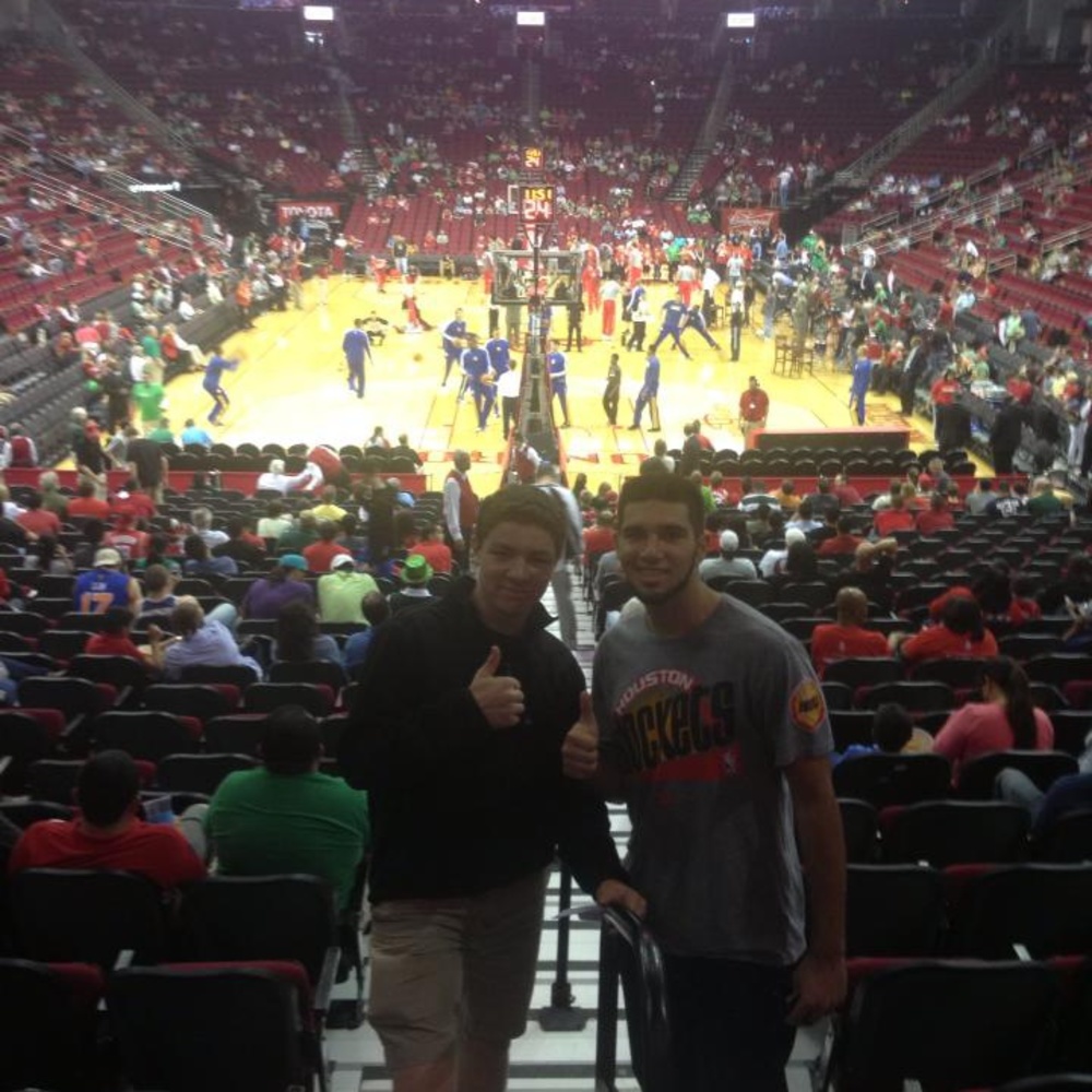 Meet your Posher, Hasib