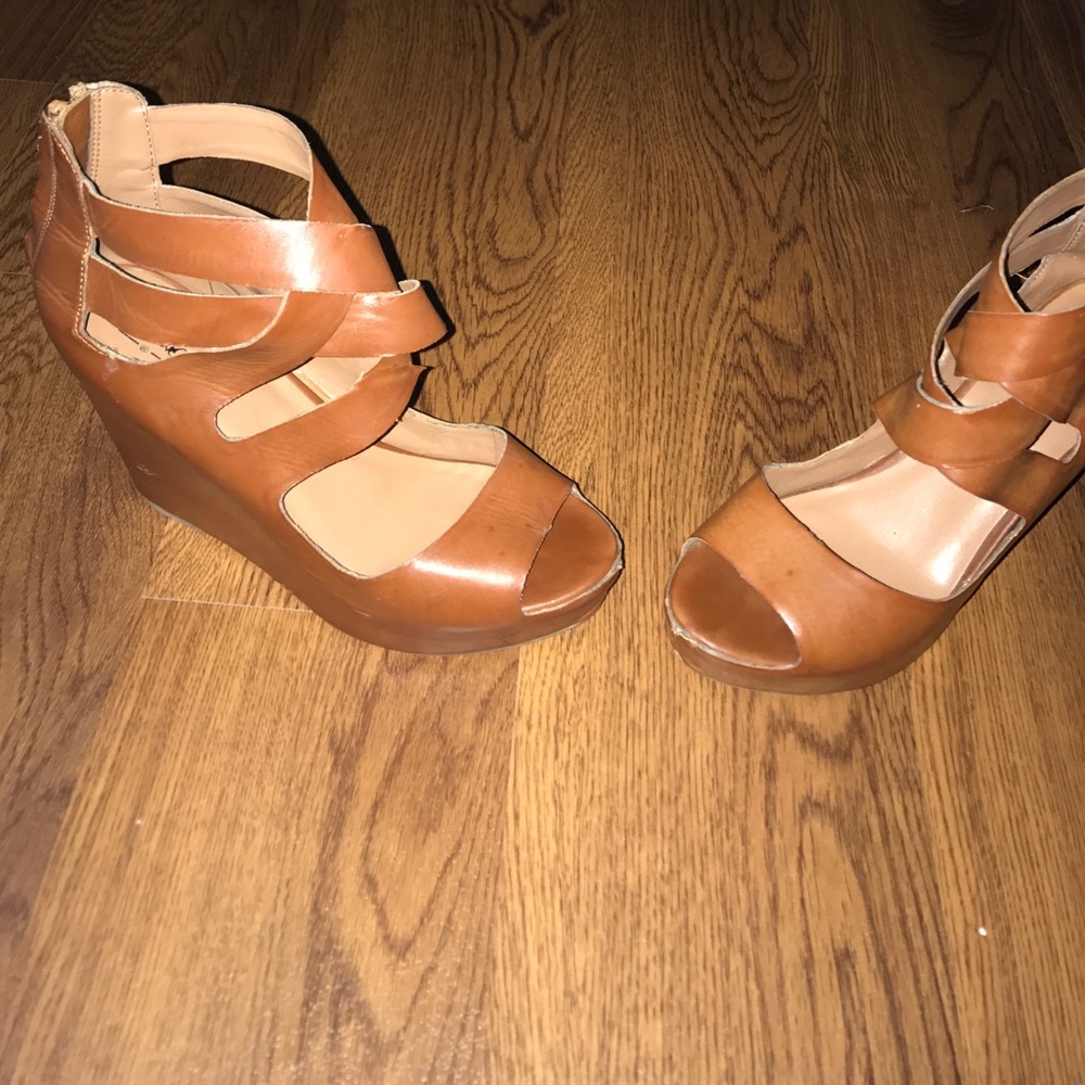 Wedge sandals