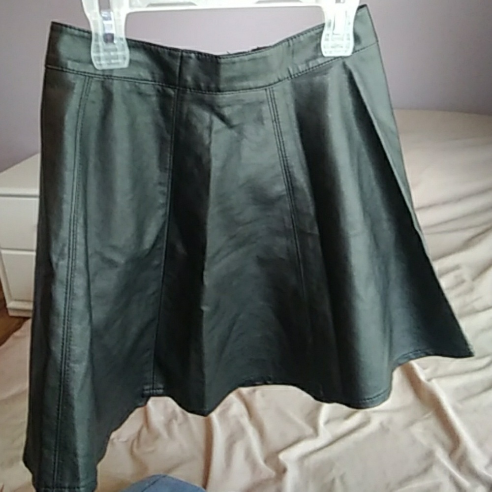 H&M Black Skirt