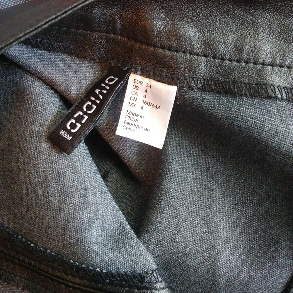 H&M Black Skirt - Picture 3 of 3