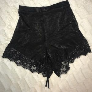 Fashion Nova - Black Feeling It Shorts