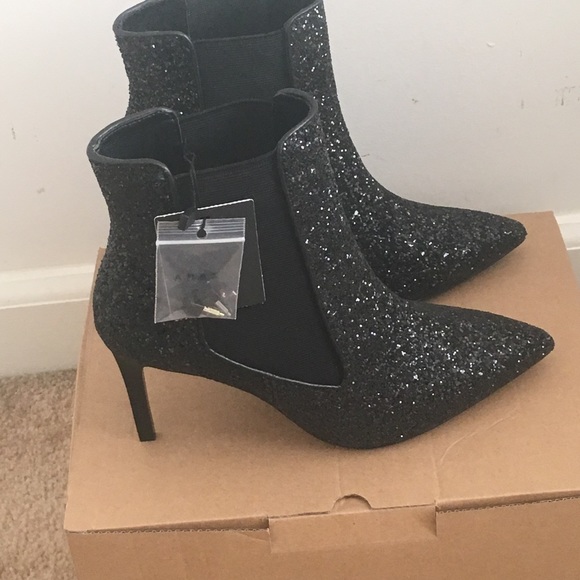 Ankle Boots - Picture 3 of 7