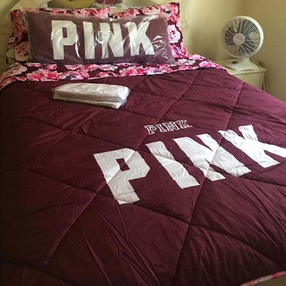 Pink Victoria S Secret Bedding Vs Pink Queen Size Bed Set Poshmark