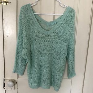 Light weight sweater
