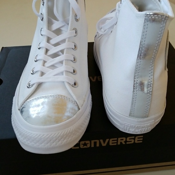 NWT Converse Leather Toecap - Picture 2 of 4