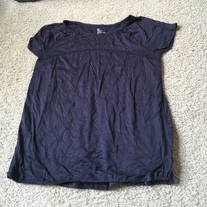Cute and comfy GapFit s/s top