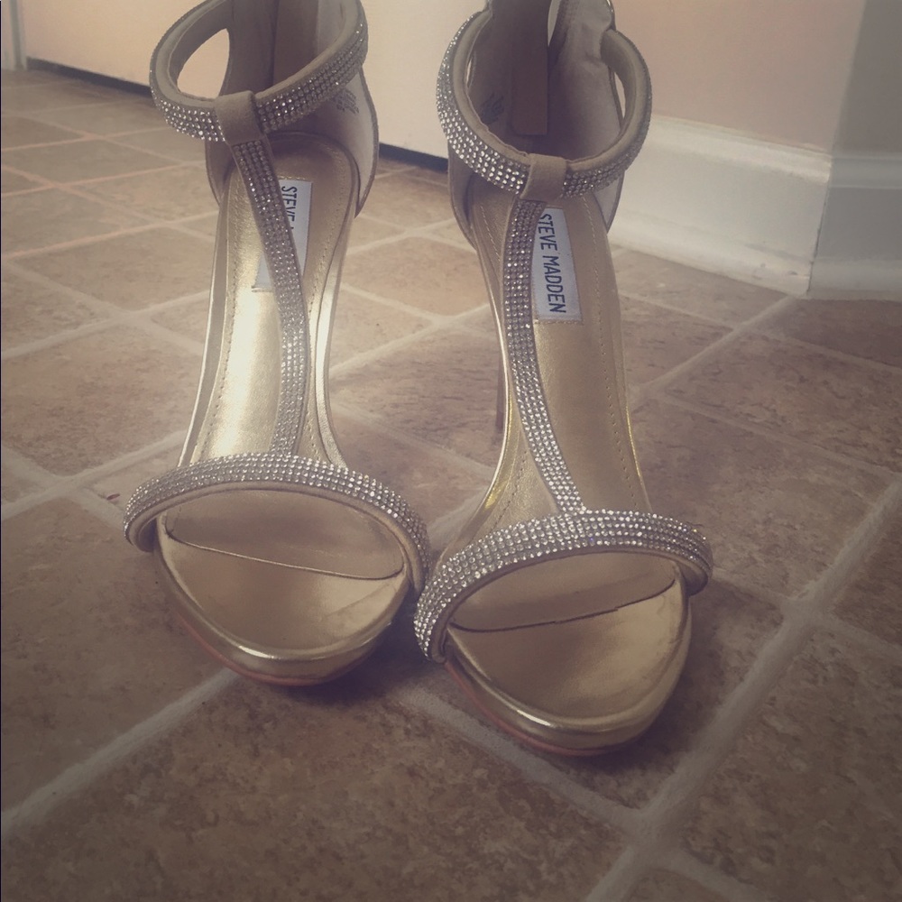 Light gold Steve Madden wedding or NYE shoes