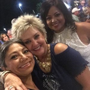 Meet your Posher, Angela