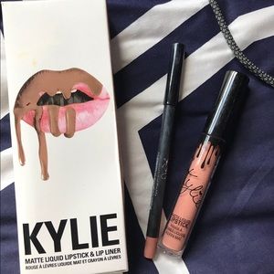 Kylie Lip Kit-MALIBOO