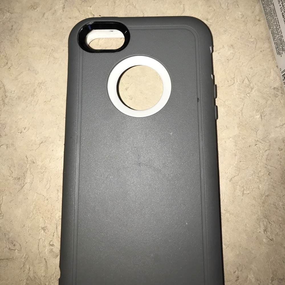 iphone 5c case, great condition