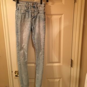 Hollister 00R light wash high waisted jeggings
