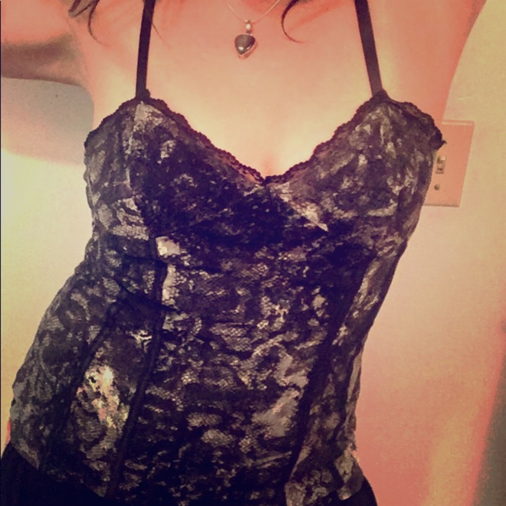 SOLD💜Gothic Corset Hot Topic Tank Black Lace - Picture 2 of 7