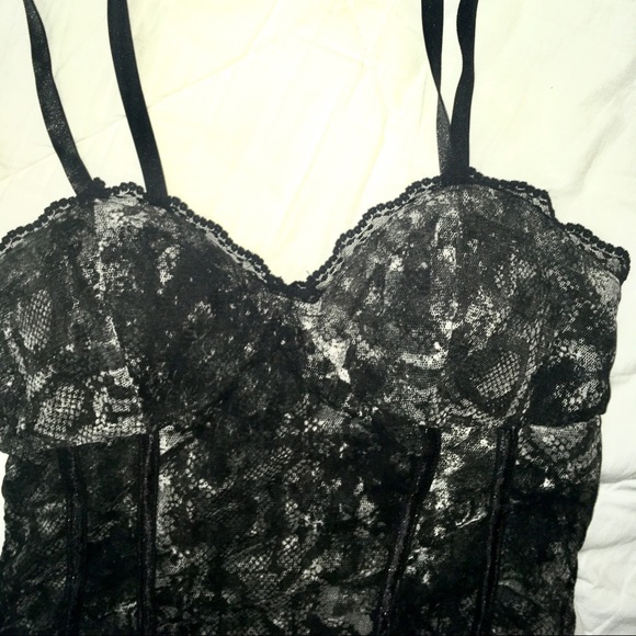 SOLD💜Gothic Corset Hot Topic Tank Black Lace - Picture 7 of 7