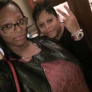 Meet your Posher, Cassandra