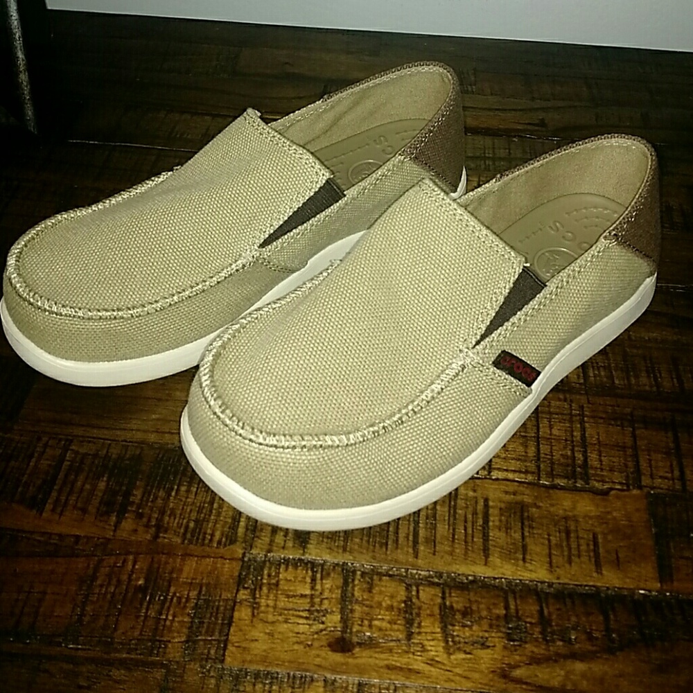 NWT Boys Crocs loafers