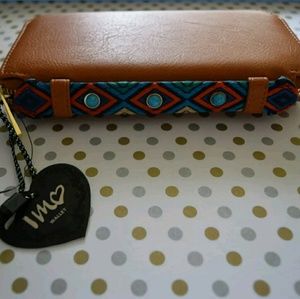 Tan/Brown womens's zip around wallet new with tags
