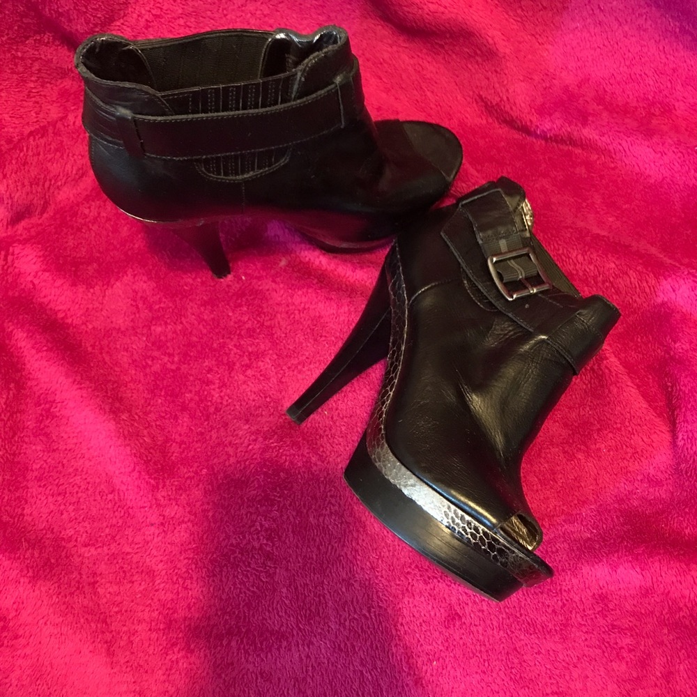 Steve Madden booties