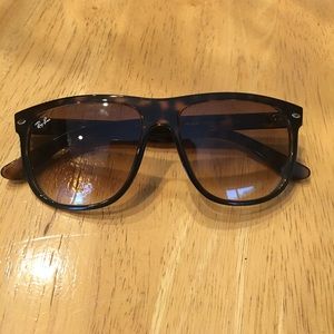 Ray Ban rb4147 boyfriend sunglasses