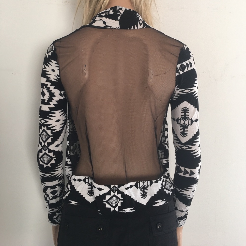 Great Summer/Spring Blk/Wht Aztec Print Jacket - Picture 5 of 6