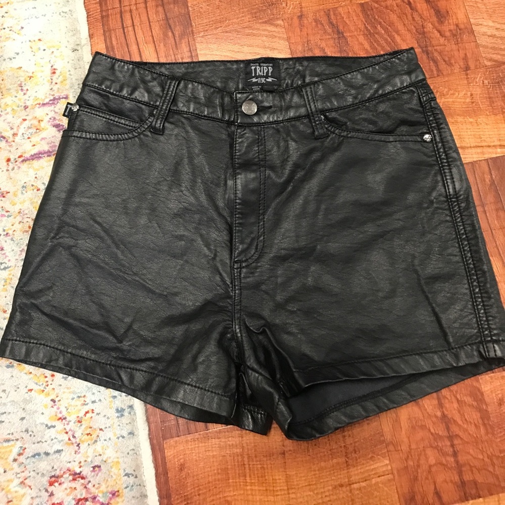 PU Leather short