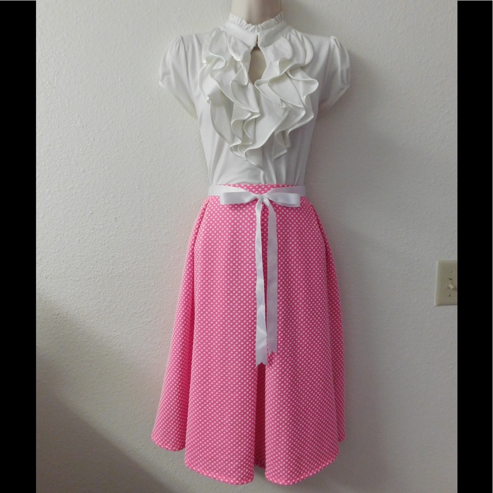 Splendid Pink Pleated Skirt W/Dots - Pockets &Belt