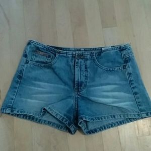 LEI Mid rise Shorts