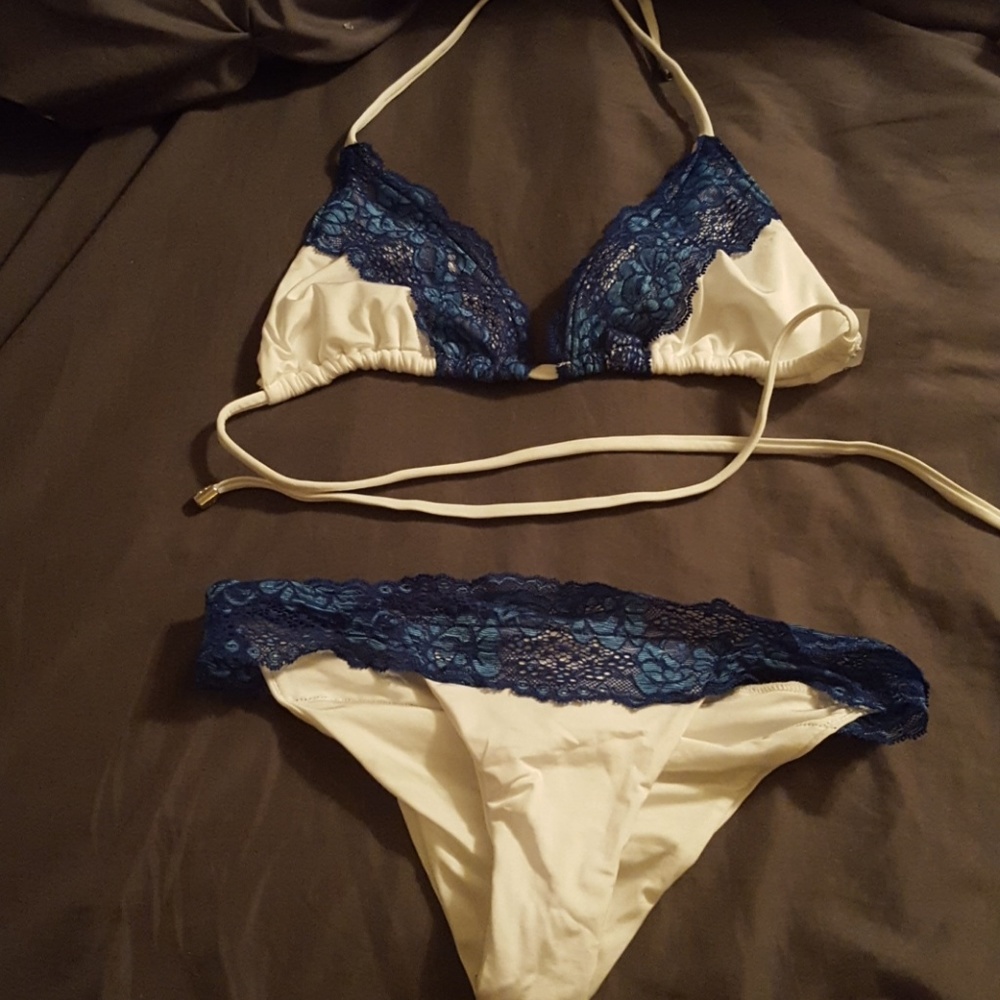 24 hr flash sale!! Beach bunny suit