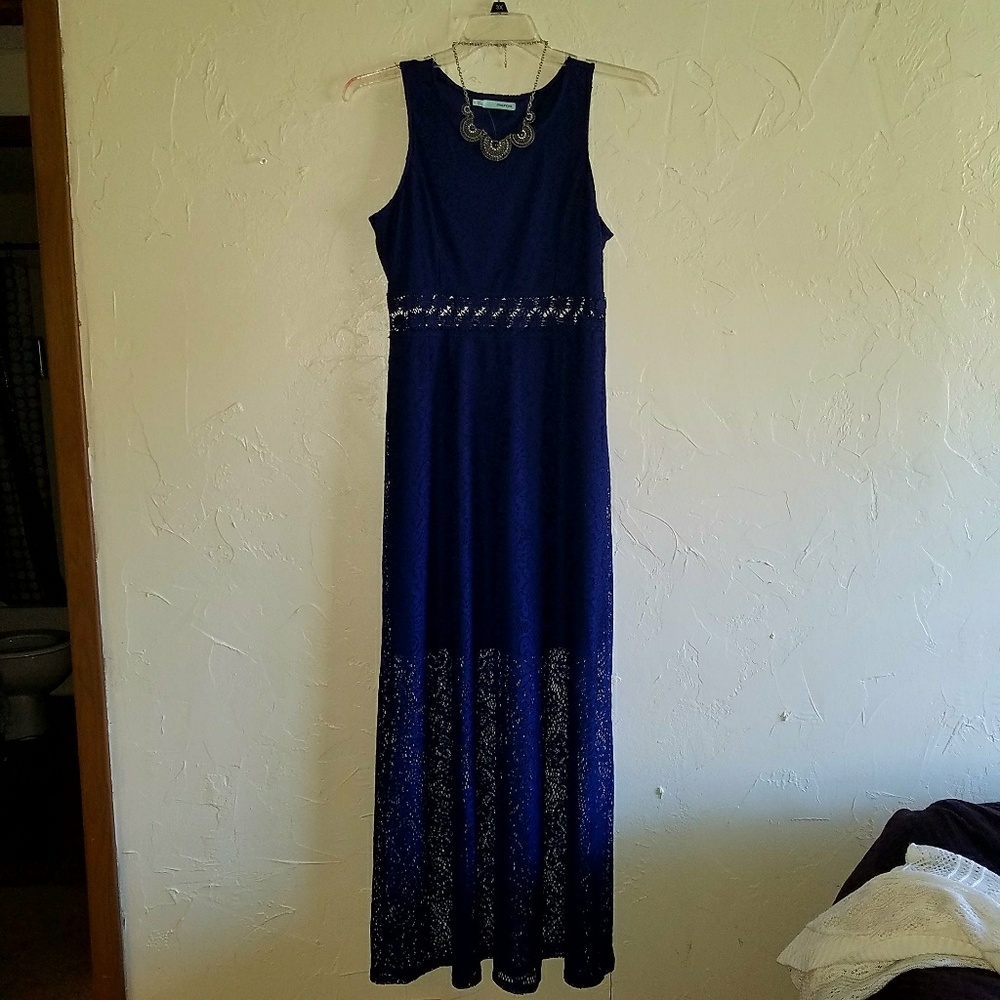 Maurices large blue dress and necklace set