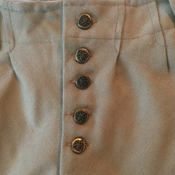 Vintage Shorts - Picture 2 of 4