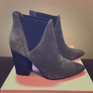 Crown Vintage Gray Pointed Toe Bootie