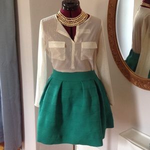 Emerald green pleated skirt. Size 8-12