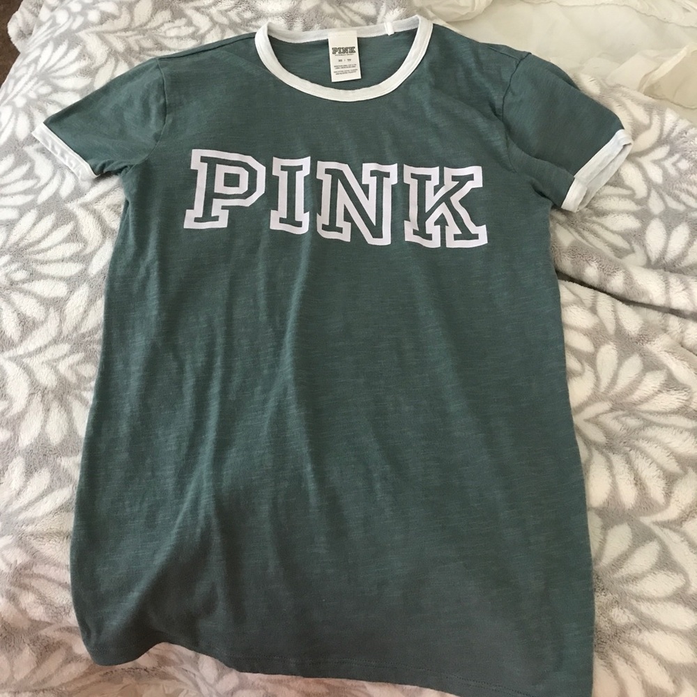 Pink tee