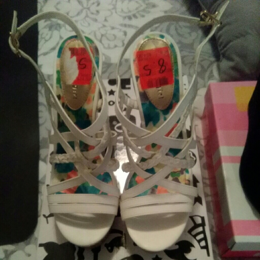 White Wedge Sandles