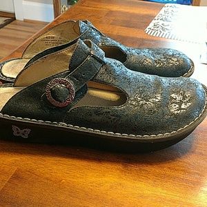 Alegria  Black Embossed Rose Shoe