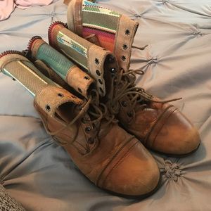 Combat boots