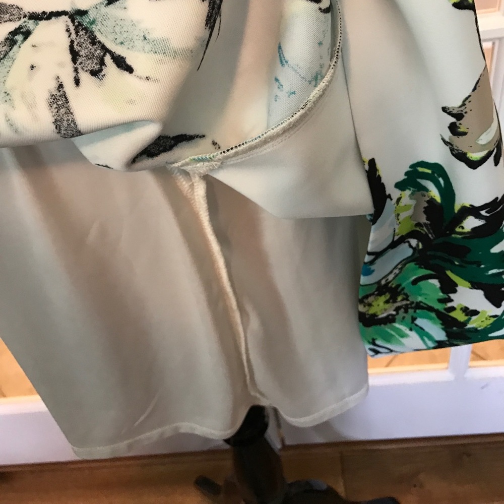Vince Camuto Dress with Pockets - Picture 8 of 8