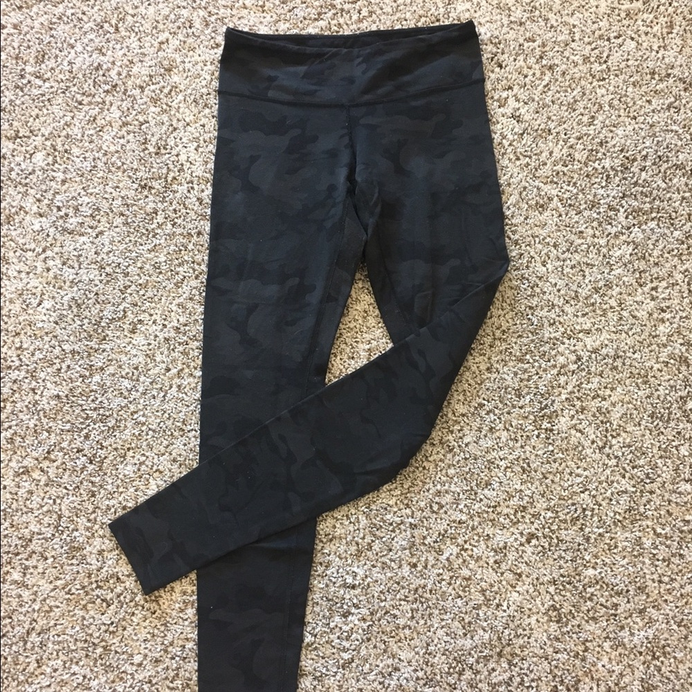Lululemon black camo leggings