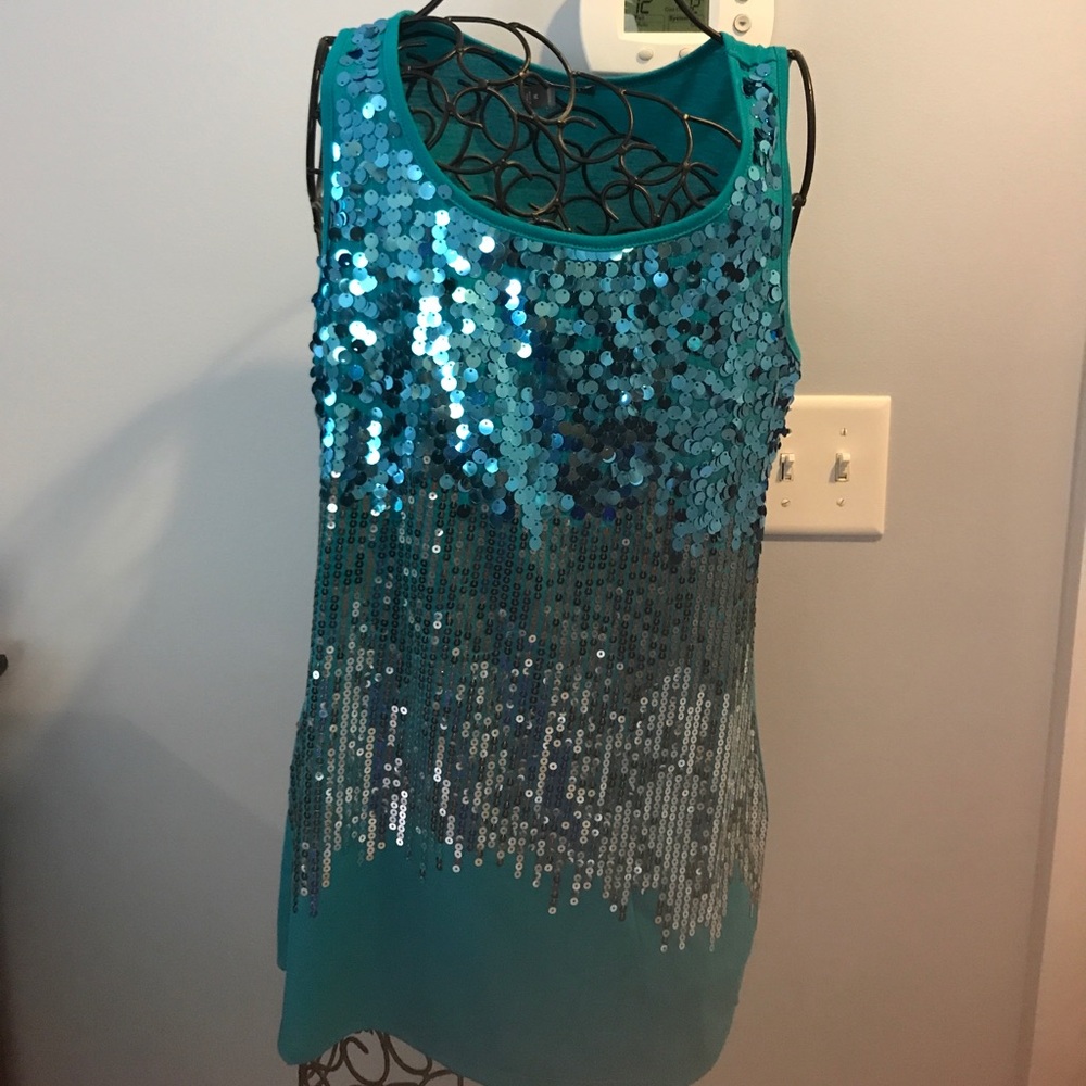 Sequin tank