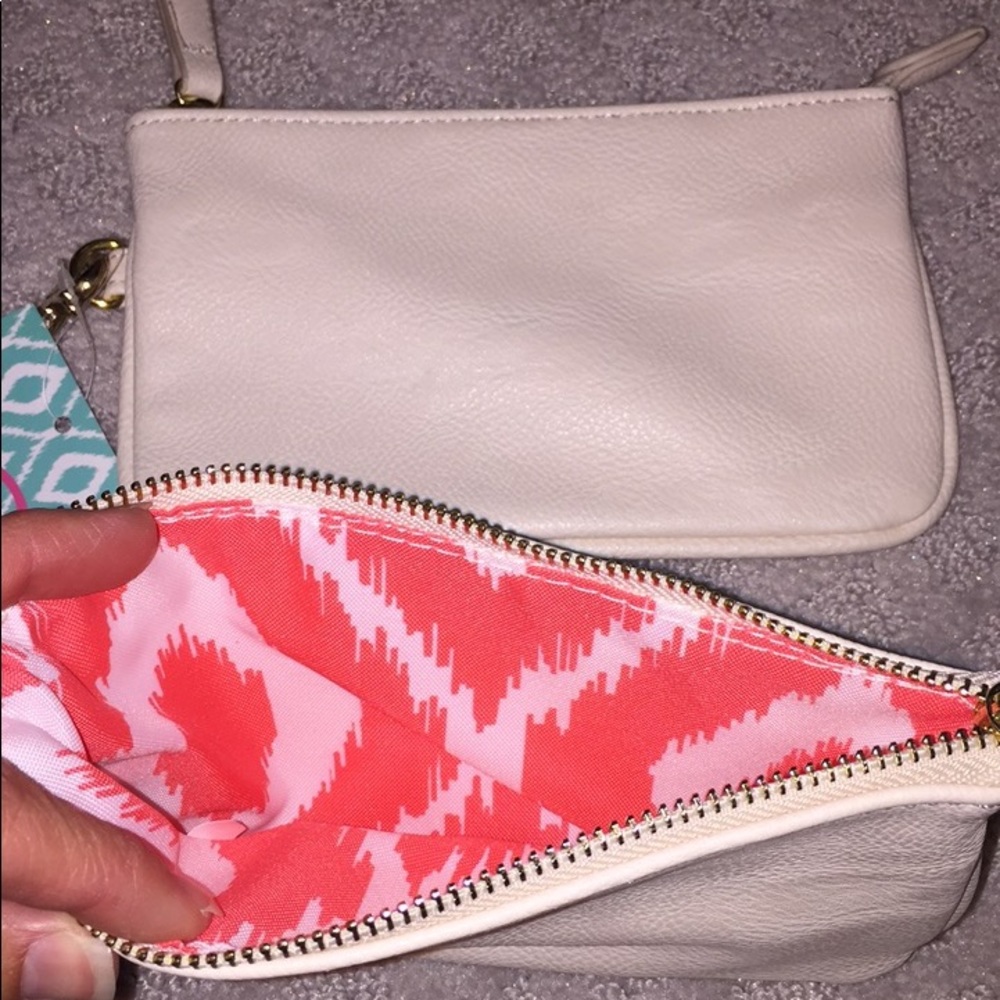 NWT wristlet