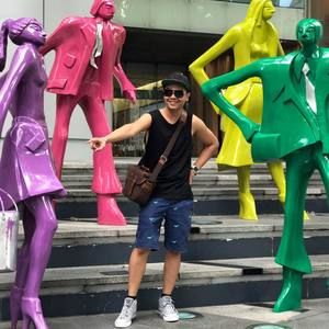 Meet your Posher, Kenneth